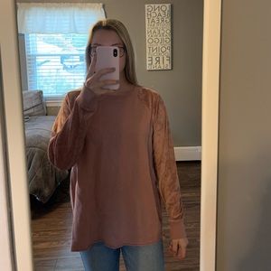 American Eagle crew neck